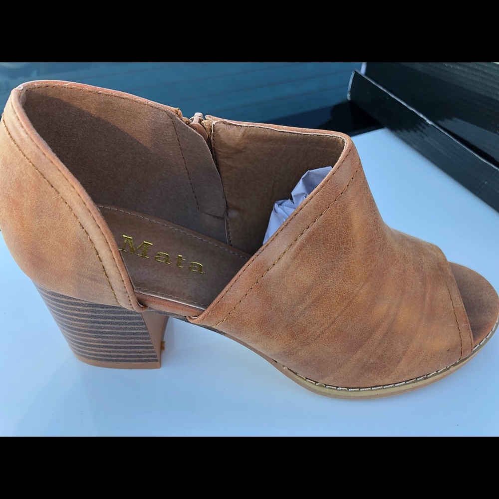 Mata open toe shoes